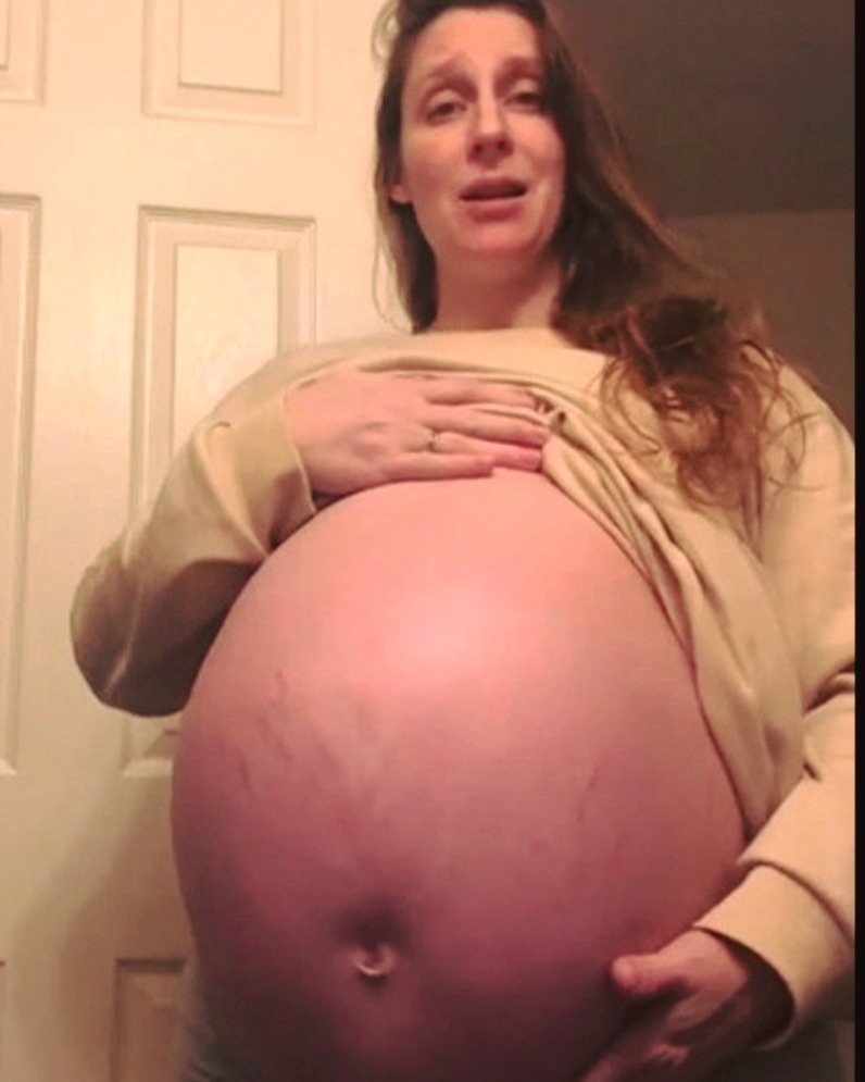 Mom’s baby bump was so huge people thought she was carrying 8 babies